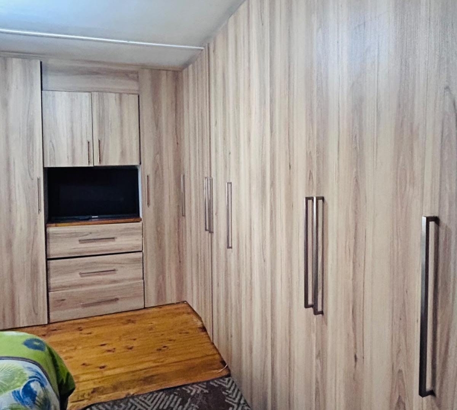 4 Bedroom Property for Sale in Guguletu Western Cape